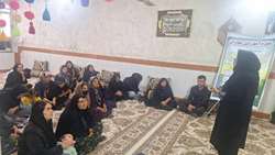 توسعه مشاغل خانگی زنان کهگیلویه با آموزش پرورش مرغ بومی