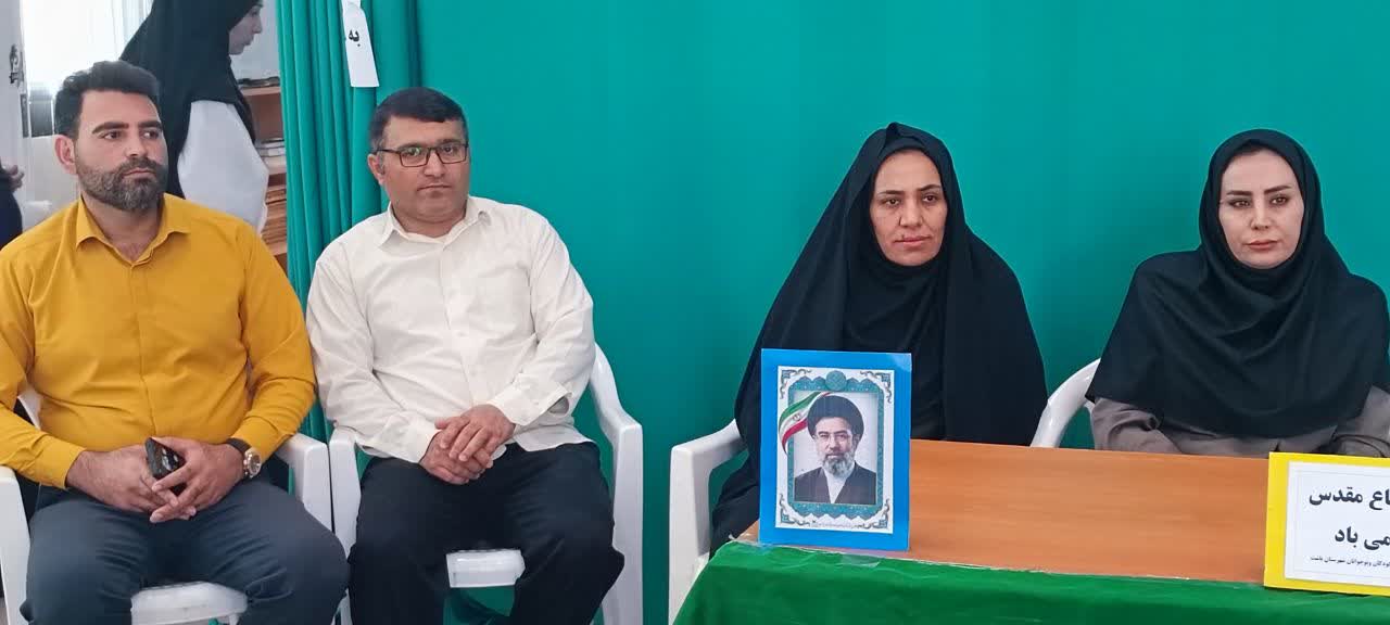 میز ارتباط مردمی جهاد کشاورزی باشت در هفته دفاع مقدس/ پاسخگویی بی‌واسطه به بهره‌برداران بخش کشاورزی