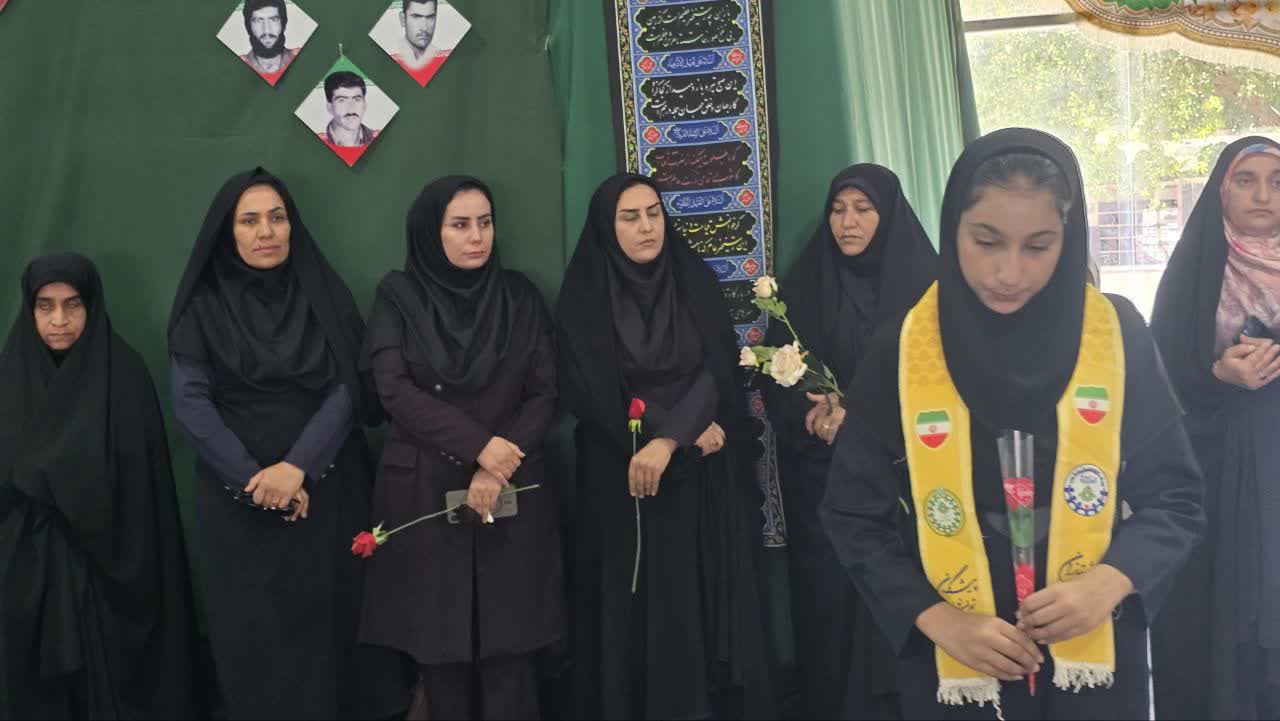 بزرگداشت هفته دفاع مقدس با غبارروبی گلزار شهدای باشت