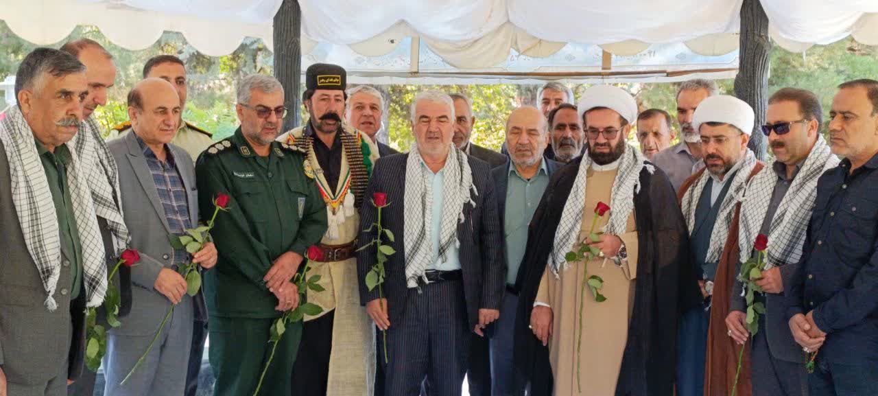 تجدید میثاق کارکنان جهاد کشاورزی کهگیلویه و بویراحمد با آرمان‌های شهدا در هفته دفاع مقدس